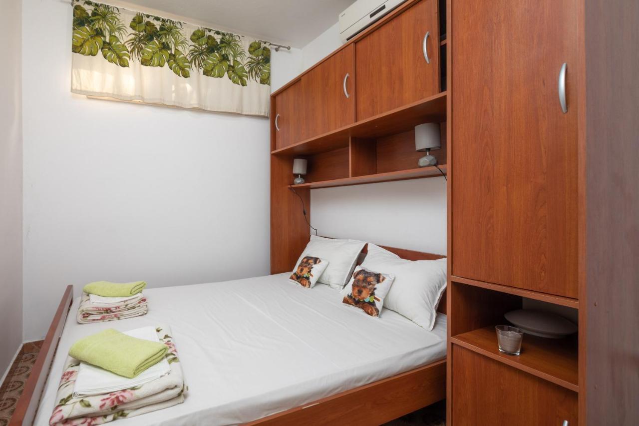 Beach Apartments "Bili Cvitak" Duće Kültér fotó