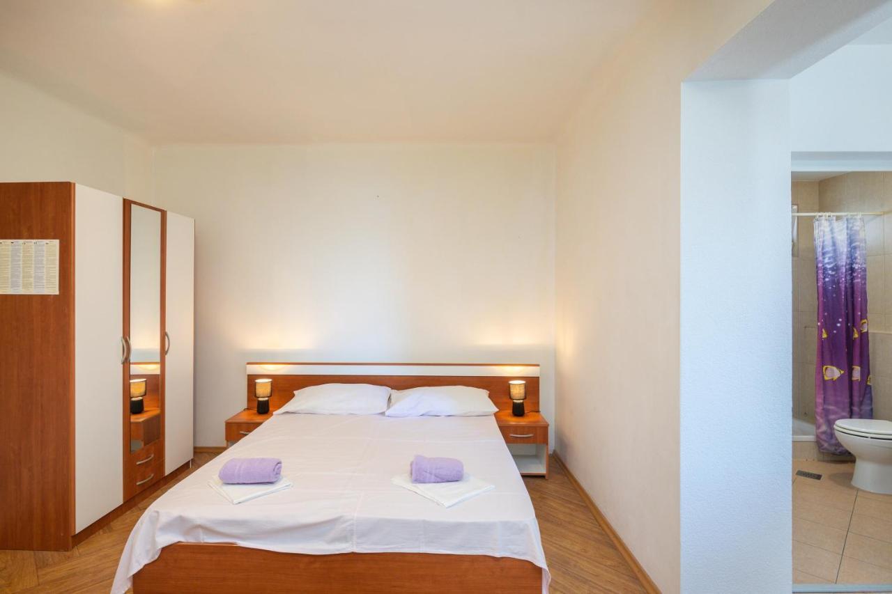 Beach Apartments "Bili Cvitak" Duće Kültér fotó
