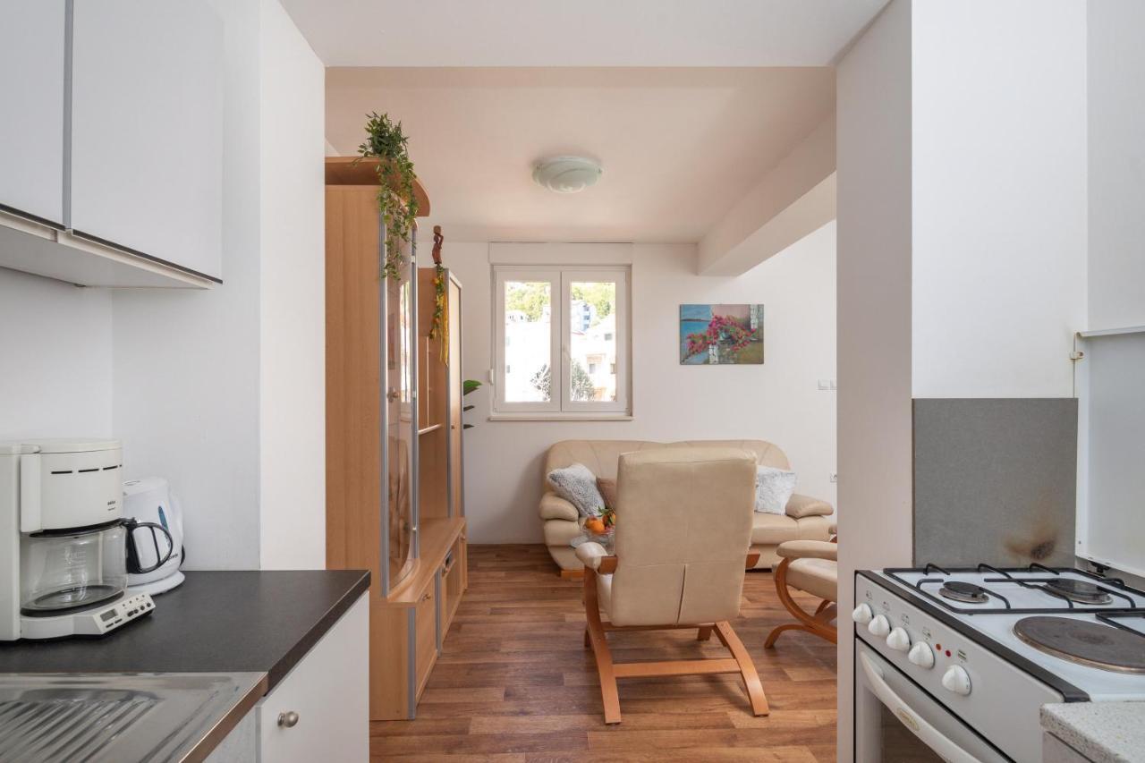 Beach Apartments "Bili Cvitak" Duće Kültér fotó